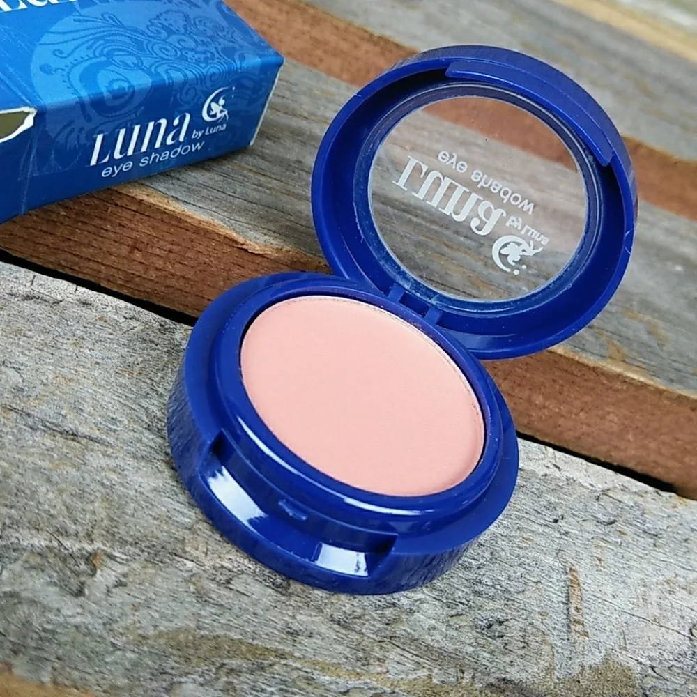 🆕LUNA COSMETICS: EYE SHADOW